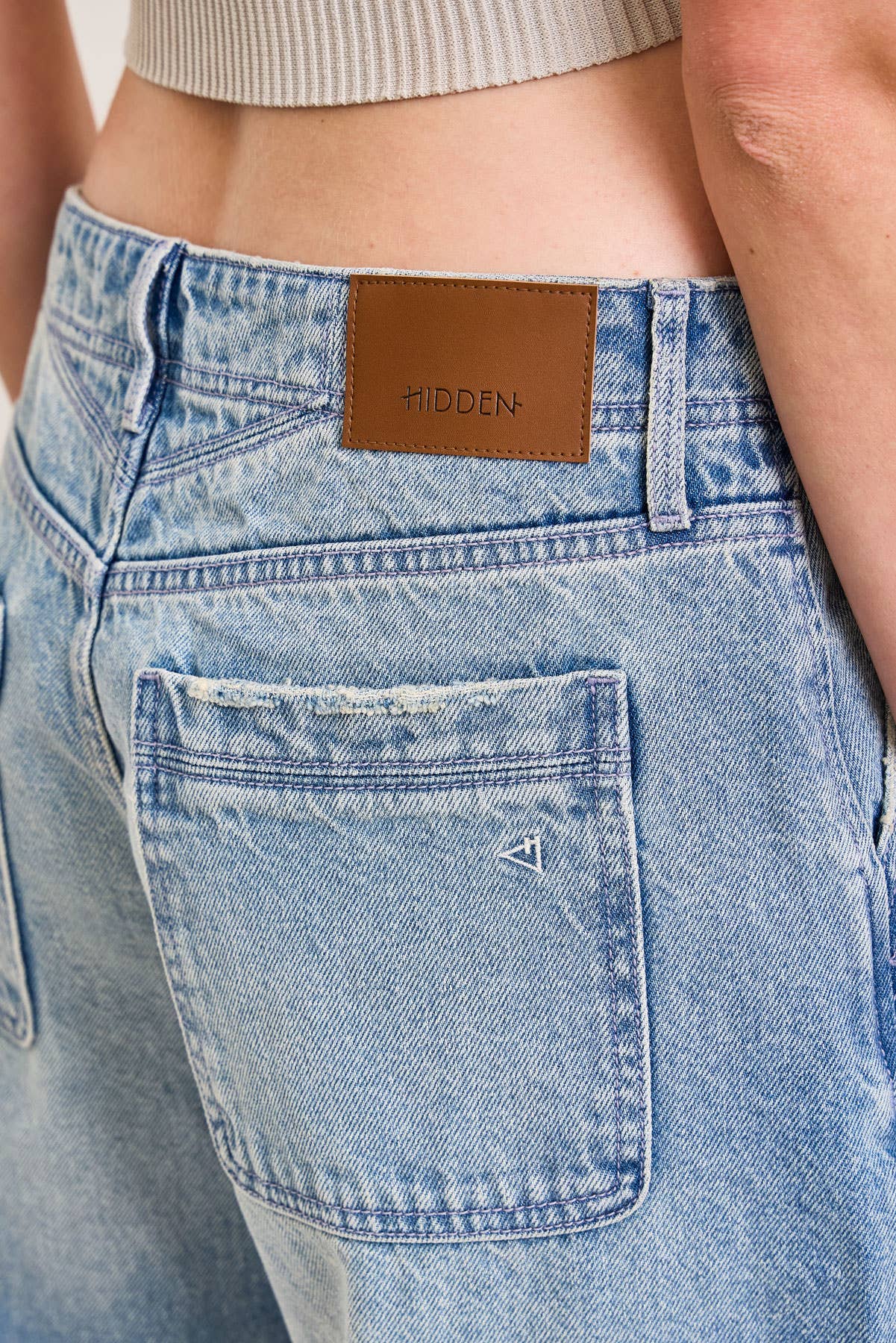 The Monroe Barrel Leg Jean