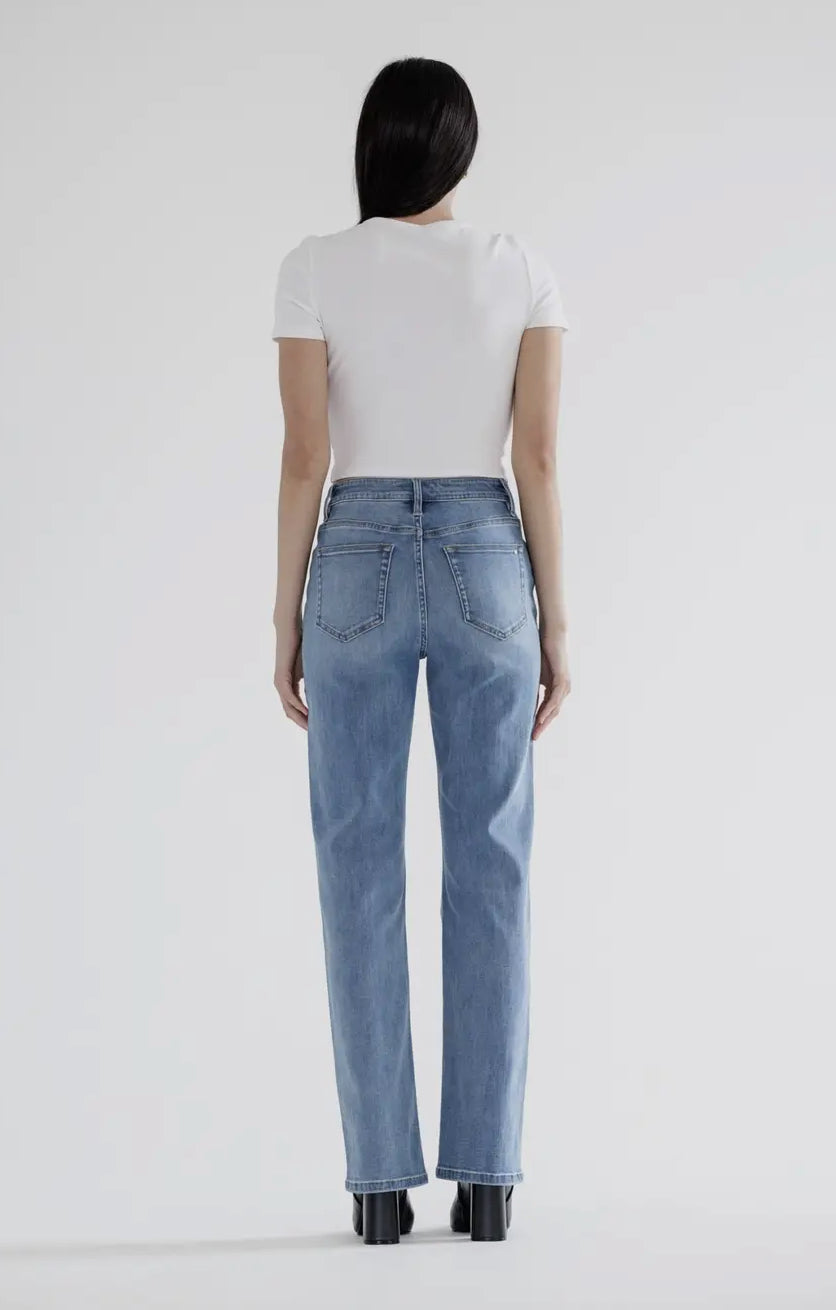 Mica light wash straight leg