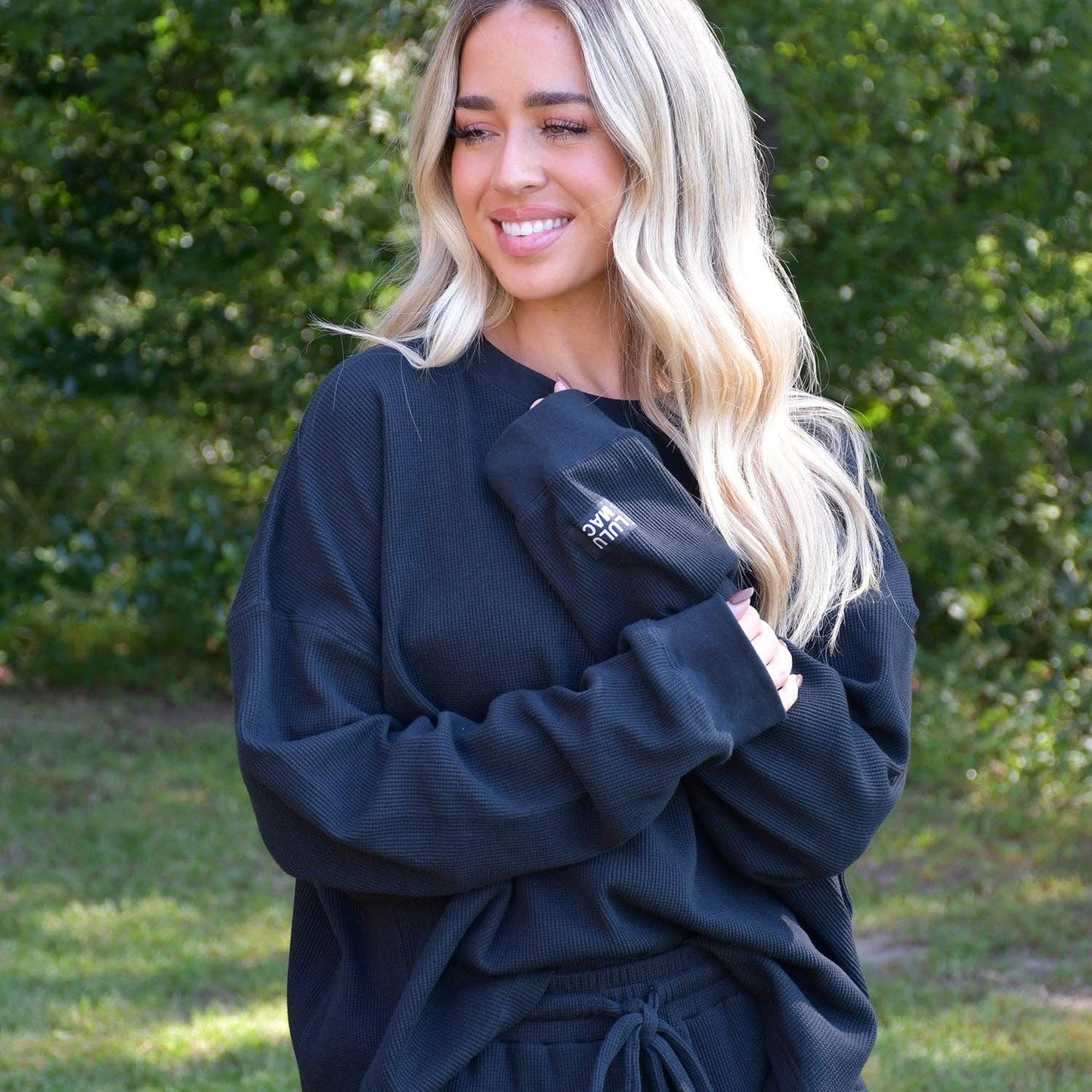 Lulu Mac WAFFLE LONGSLEEVE TOP-BLACK