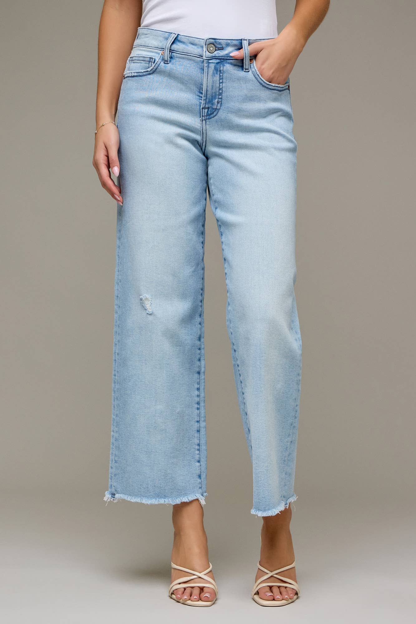 LIGHT WASH PETITE DAD JEAN