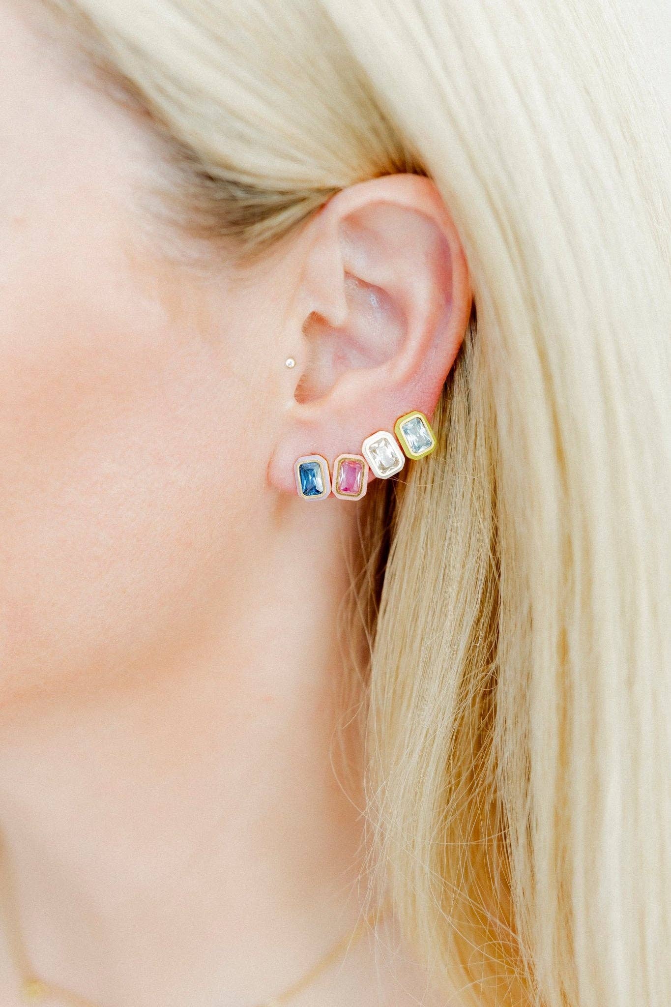 Screwback Stud Earrings - Whitney White Marshmallow