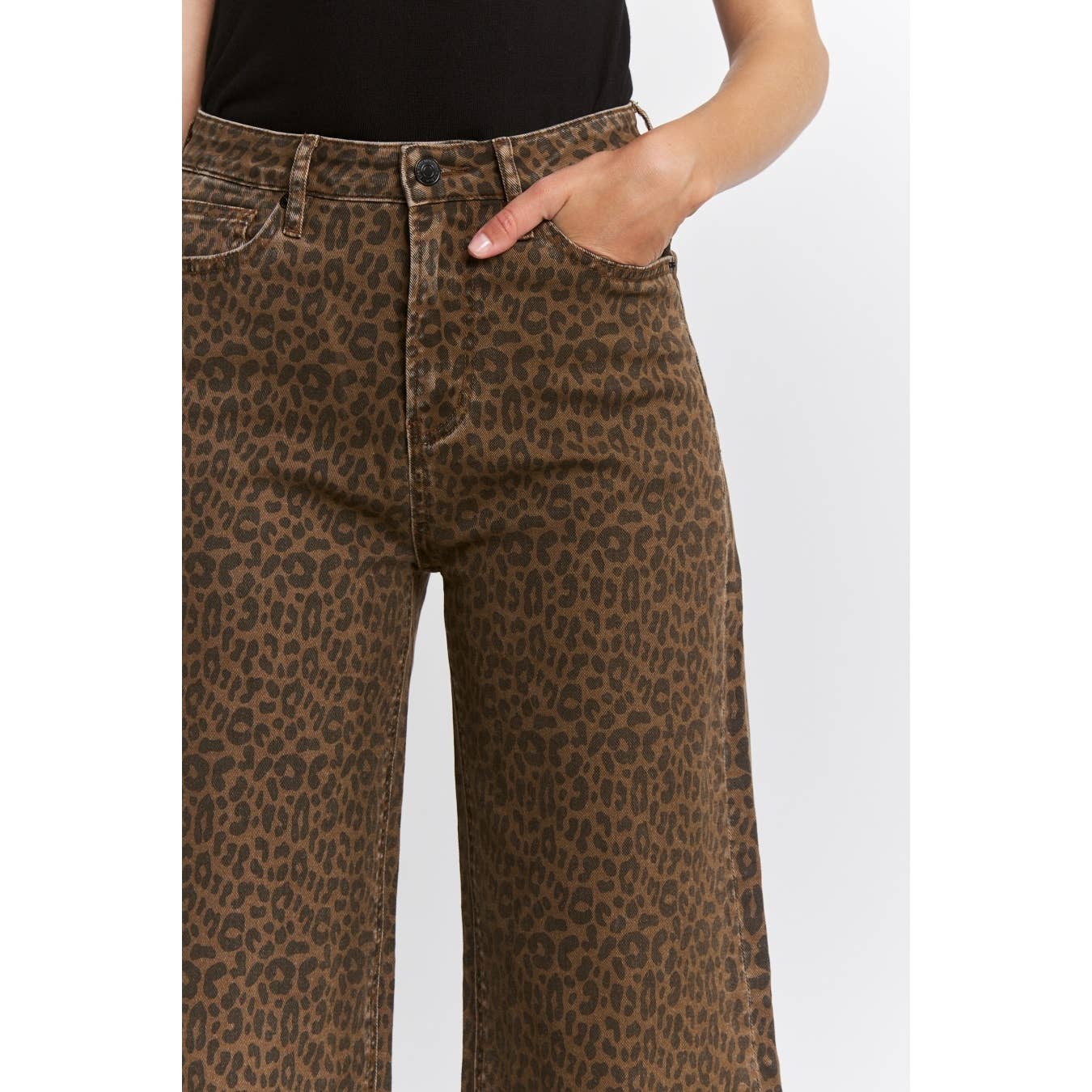 SUPER HIGH WIDE LEG LEOPARD JEANS