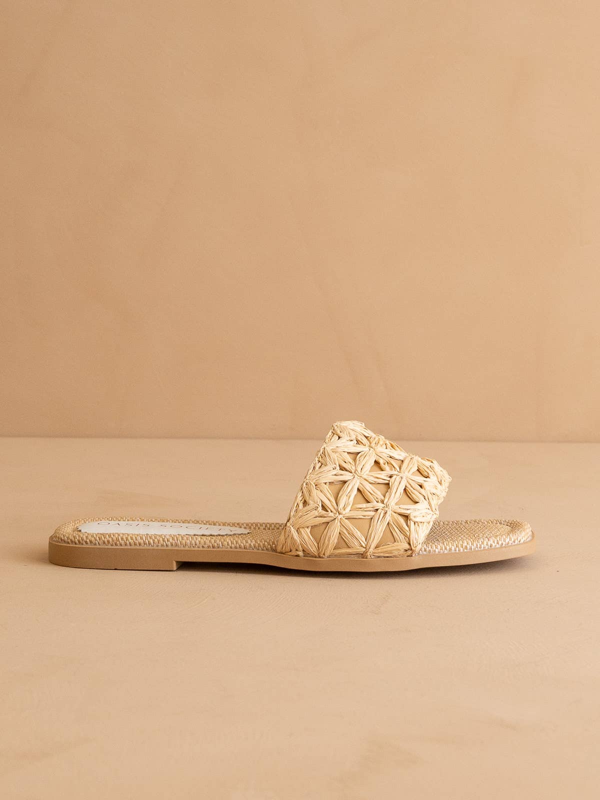The Natasha | Natural Raffia Slide with Woven Basket