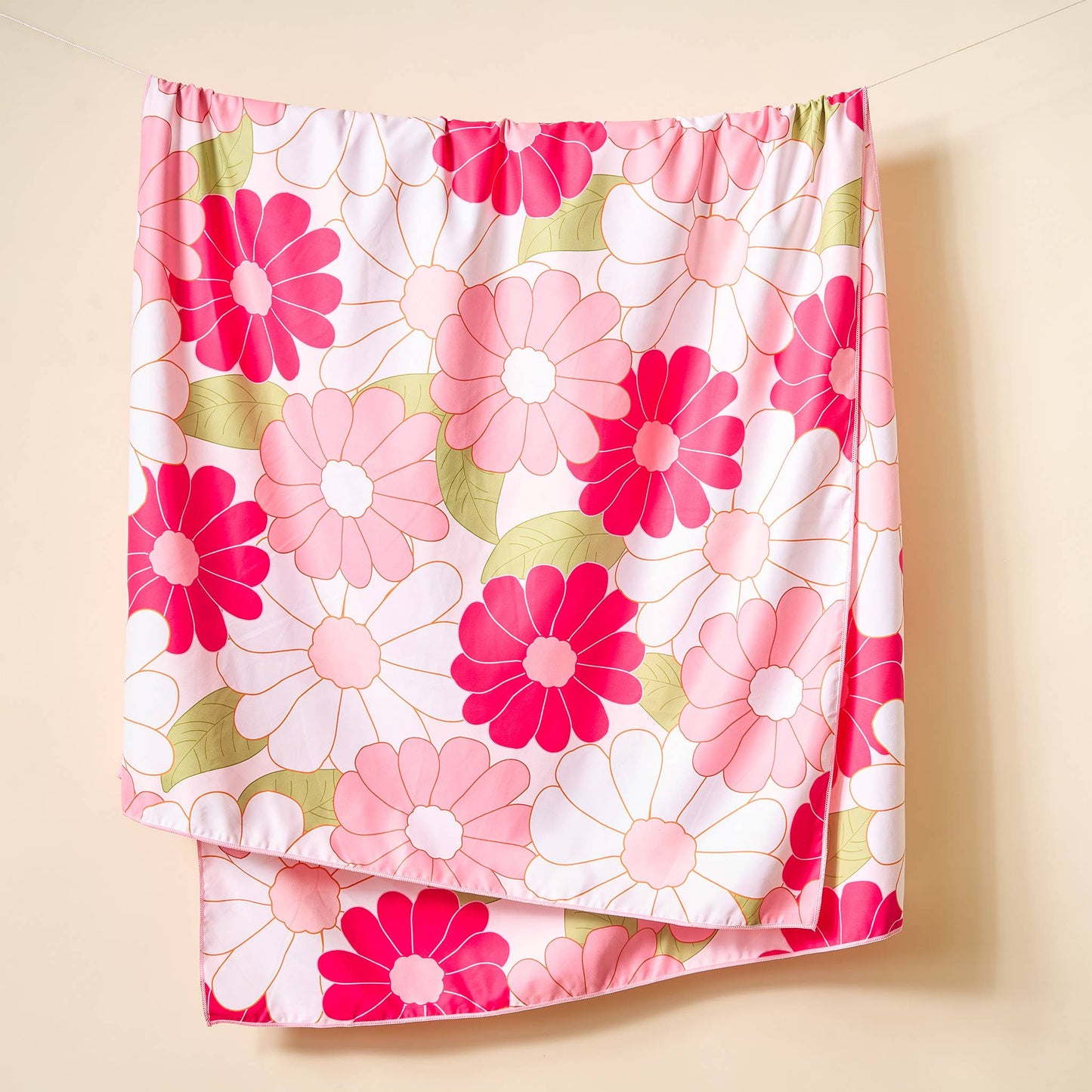XL Quick-Dry Beach Towel-Daisy Craze Hot Pink