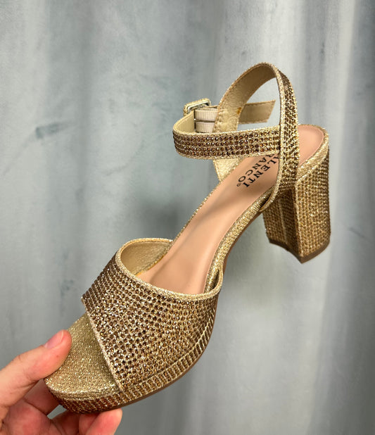 The Spotlight Heel