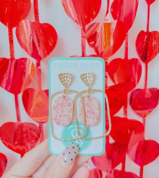 Buttercup Oval Hoops