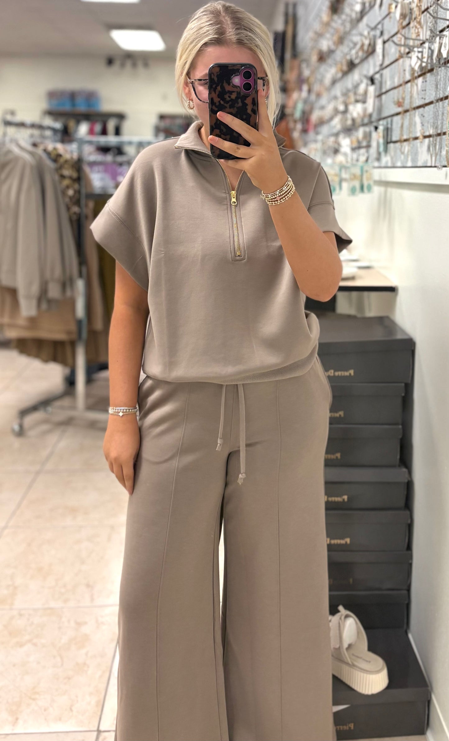 The Auburn Street Set