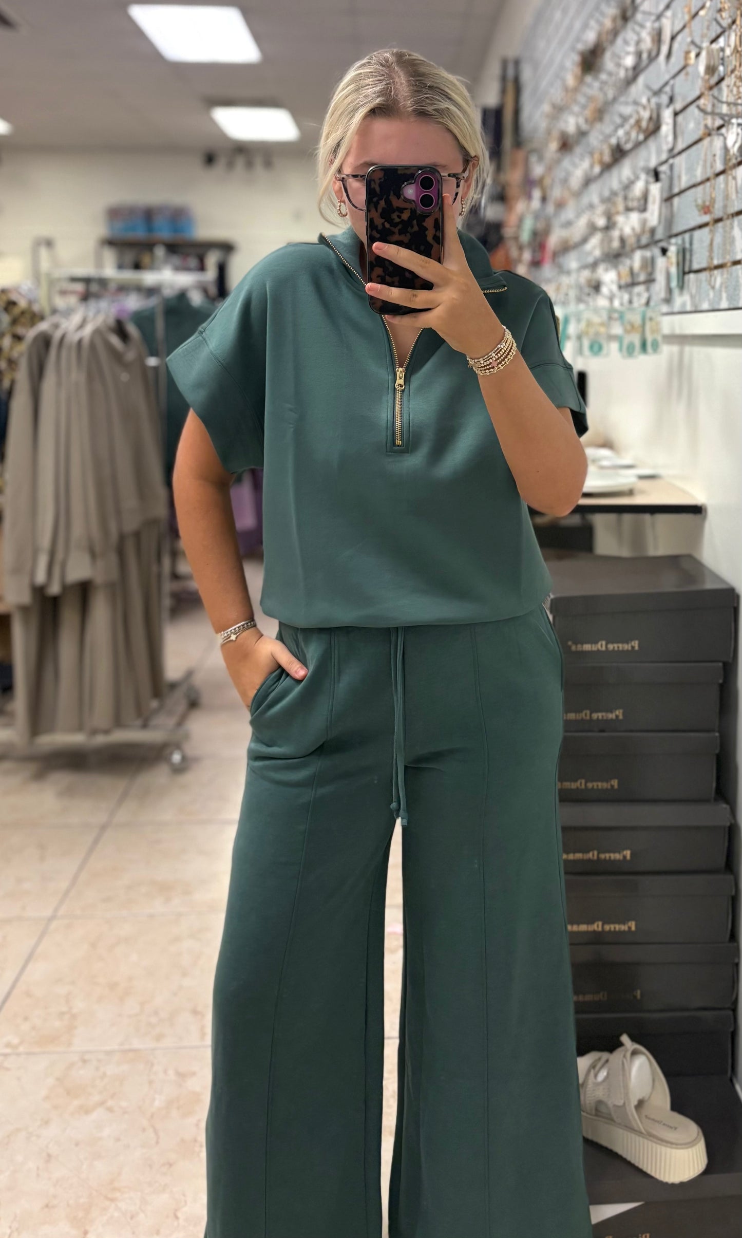 The Auburn Street Set