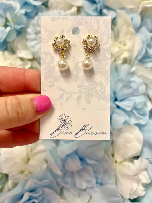 Hollie Dangle Earrings