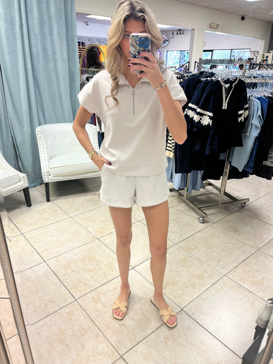 The Weekend Escape Zip Set