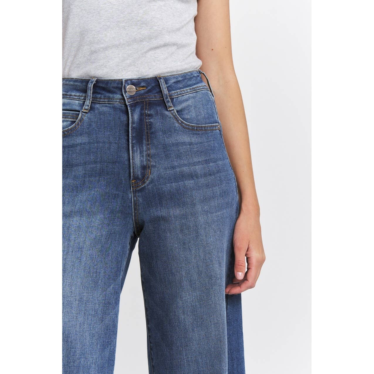 Sandi SUPER HIGH WIDE LEG ANKLE RAW HEM