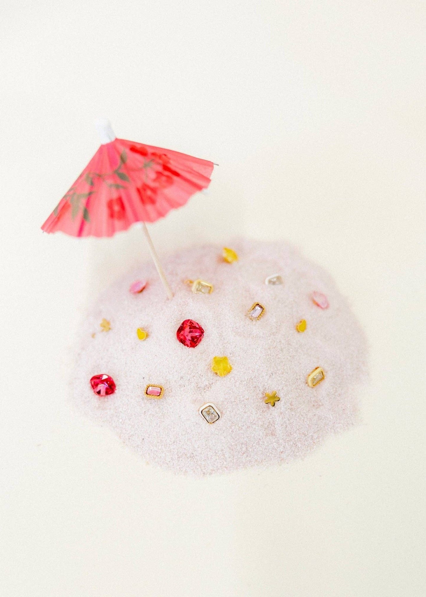 Screwback Stud Earrings - Whitney White Marshmallow