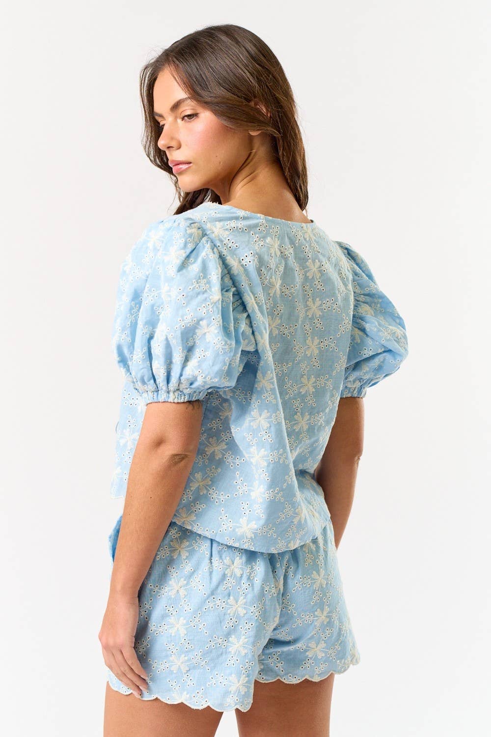 The Capri Coast Eyelet Set