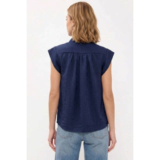 Relaxed sleeveless collared button-up blouse with subtle shimmer, view 4