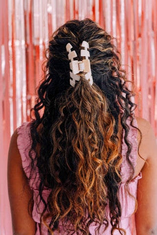 TELETIES Large Classic Hair Clip in Almond Beige neutral claw clip for thick and long hair in long thick hair